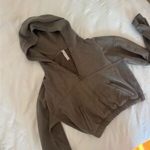 Alo Gray Cropped Hoodie